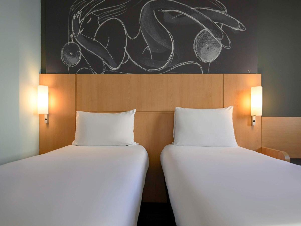 Ibis Skopje City Center Luaran gambar