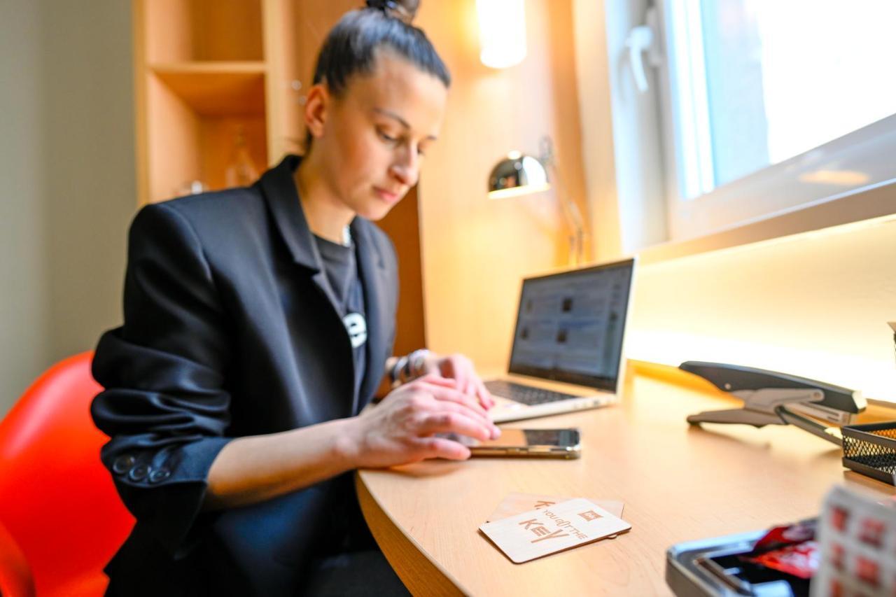 Ibis Skopje City Center Luaran gambar