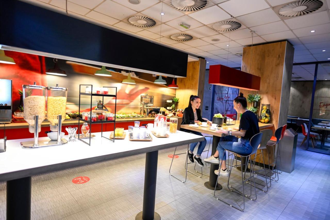Ibis Skopje City Center Luaran gambar